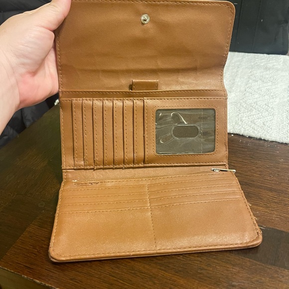 Wallet - Picture 2 of 3